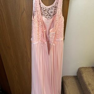 David’s bridal bridesmaid dress , petal f19328